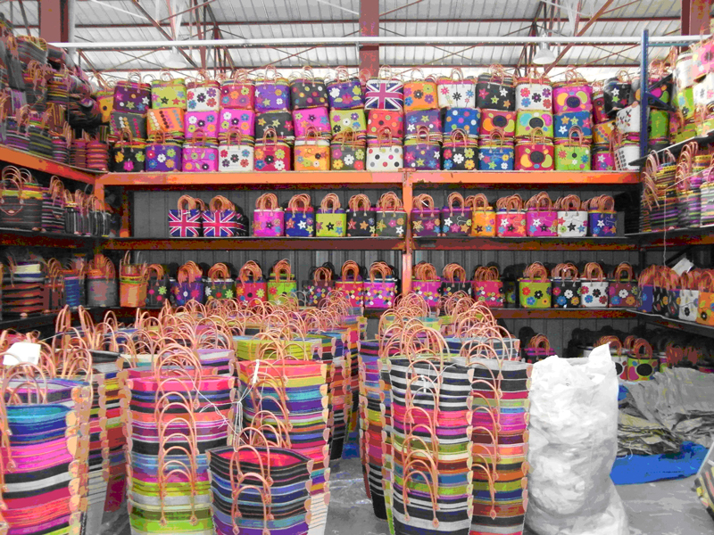 nagykereskedelmi kosarak Madagaszkár, Kézművesek , shop.tongasoa-artisanal.com